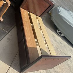 TWIN  BED 