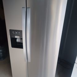 Whirlpool Fridge 