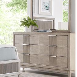 Taupe Queen Bedroom, Mirror/Mattress And Box