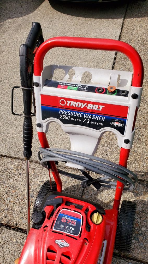 Troy Bilt 2550 Pressure Washer 25 foot hose with wand. for Sale in Renton, WA OfferUp