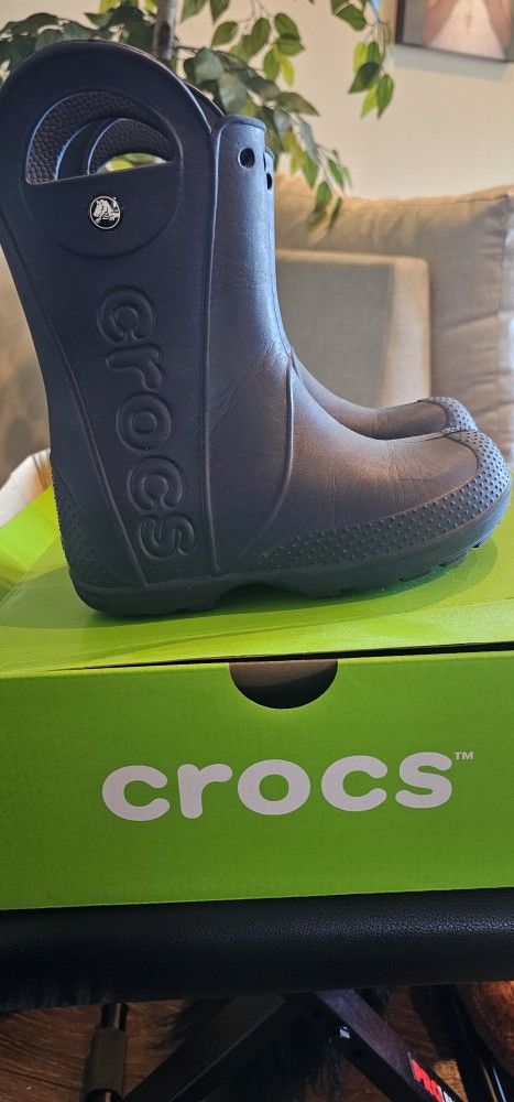 CROCS RAIN BOOTS