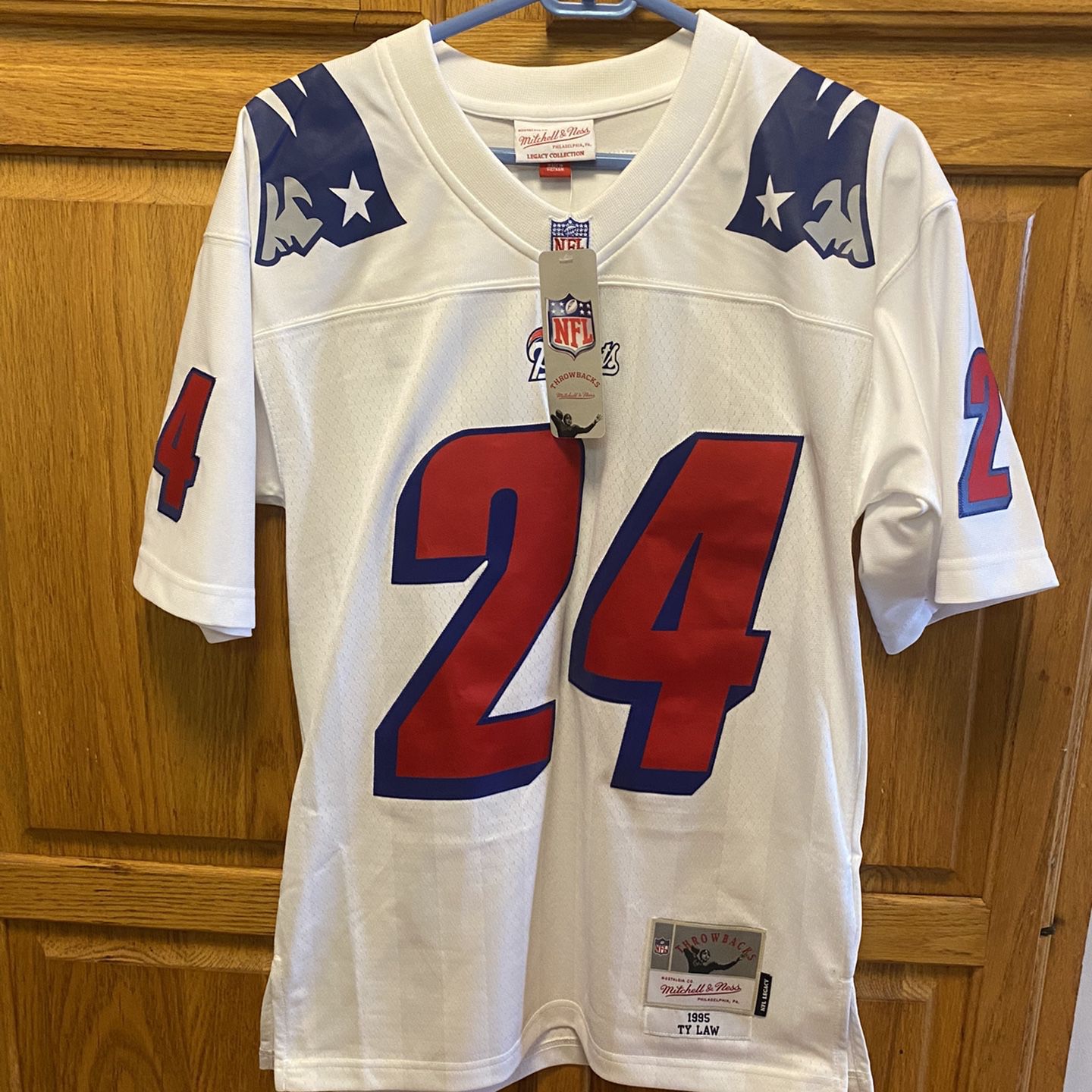 patriots throwback jersey white