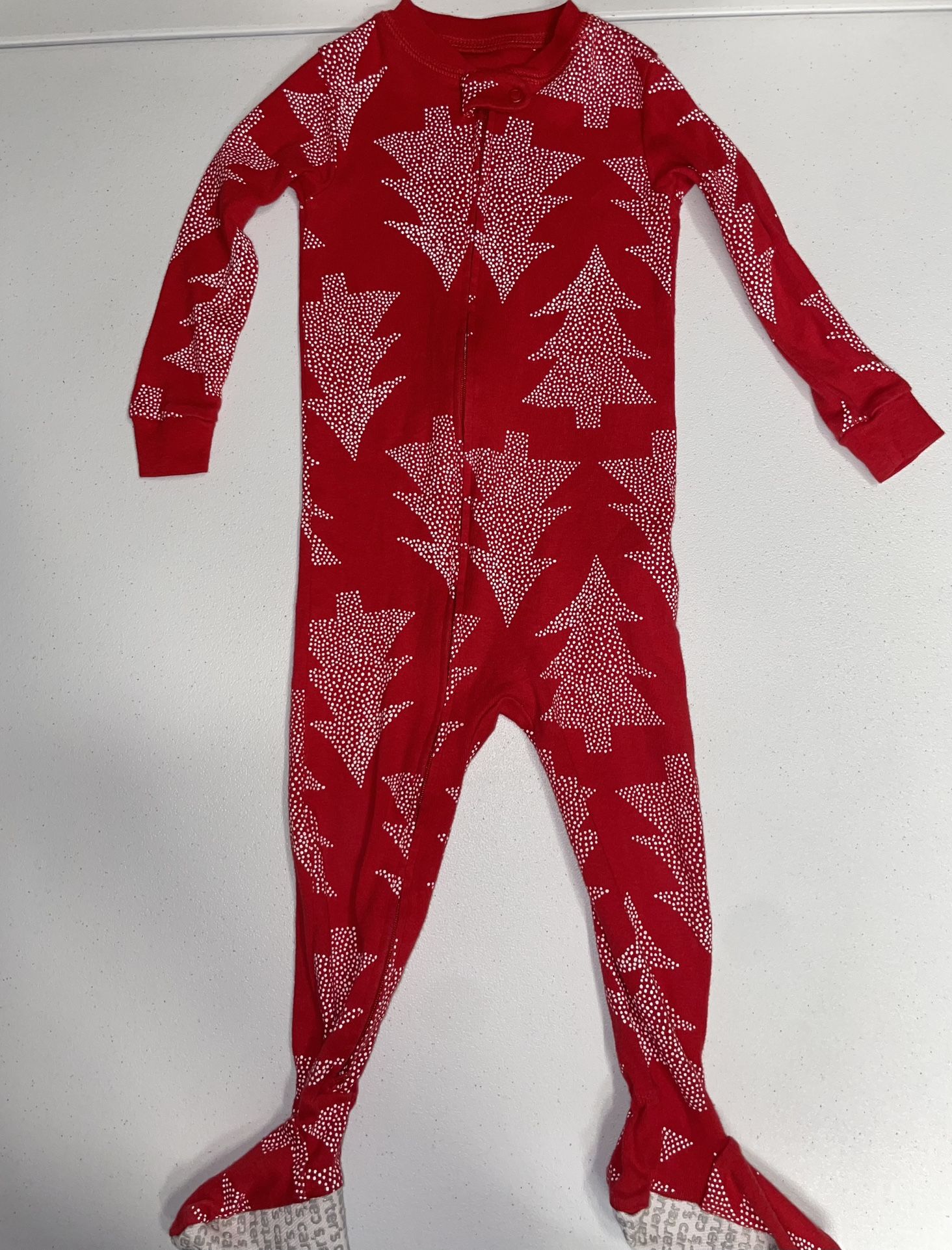 Carters: Baby Red Pajamas/Footies Christmas/Pine Trees (24 Months)