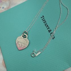 Return To Tiffany Pink Splash Tag Heart Charm Necklace with chain