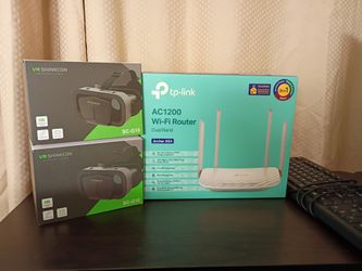 Wifi Extender, Router, 2 VR headset Bundle with Controllers
