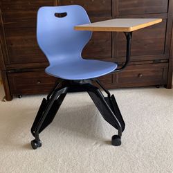 Learn2 Desk mobile tablet arm Chair
