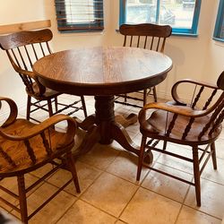 Red OK Wood Dining Set