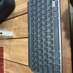 Logitech MX Keys Mini Minimalist Wireless Illuminated Keyboard, Compact, Bluetooth, Backlit, USB-C, Compatible with Apple macOS, iOS, Windows, Linux, 