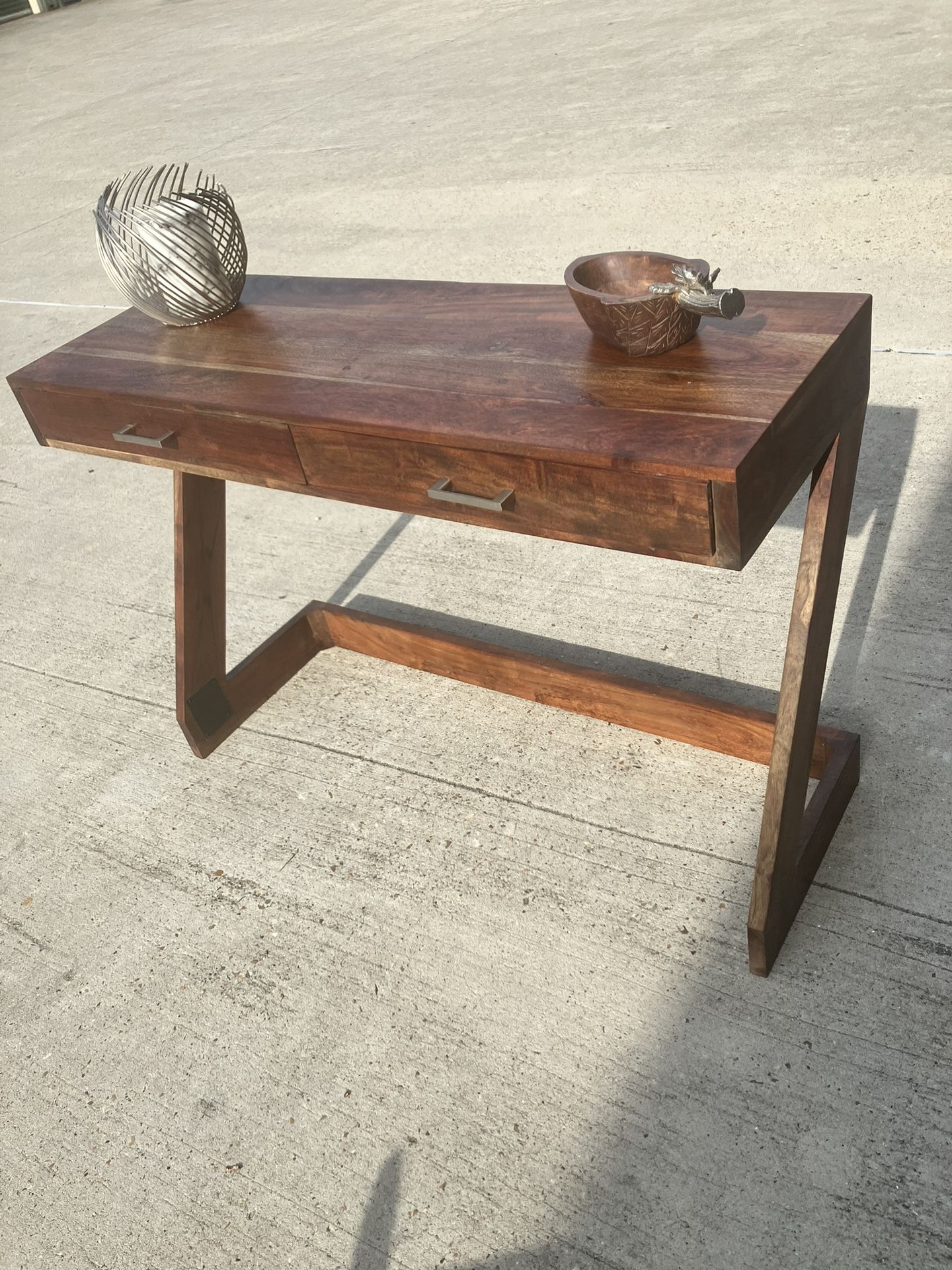 Desk Or Console