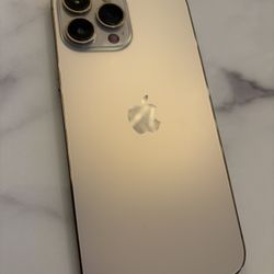 iPhone 13 Pro Max 512GB - Unlocked- South OC