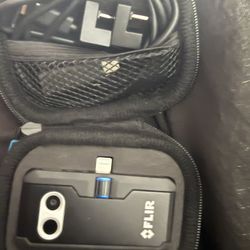 FLIR PRO IPHONE 17