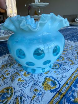 Fenton Blue Coin Dot Aqua Blue Opalescent Crimped Bulbouse Vase Rose Vase 5"