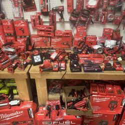 🧰Milwaukee Available This Weekend! Address In Description ⬇️