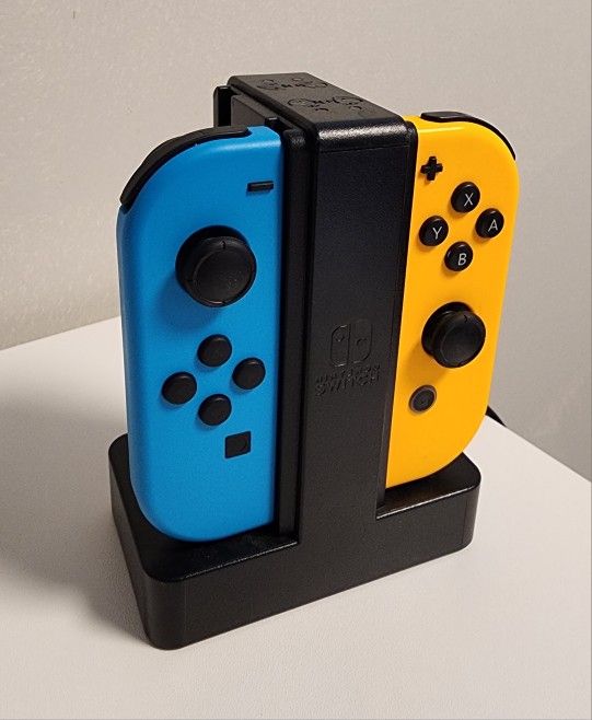 Nintendo Switch Controls w/ Charging Dock