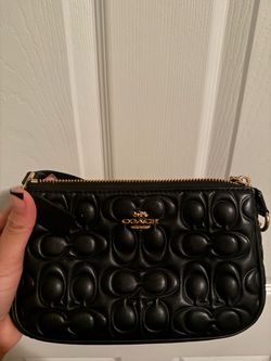 Coach Nolita 19