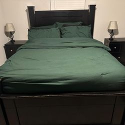 Black Queen Size Bedroom Set