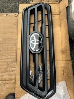 2020 Toyota Tacoma Grill