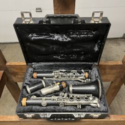 Hartley 17S Clarinet With Case