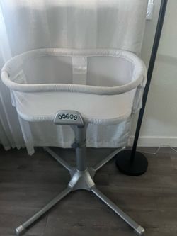 Halo bassinet