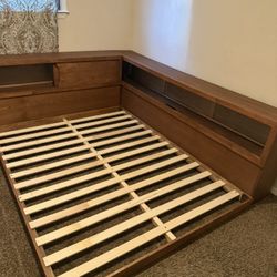 Japanese Style Daybed Frame With Outlet And Bookshelf (QUEEN)