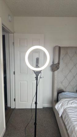 Ring light