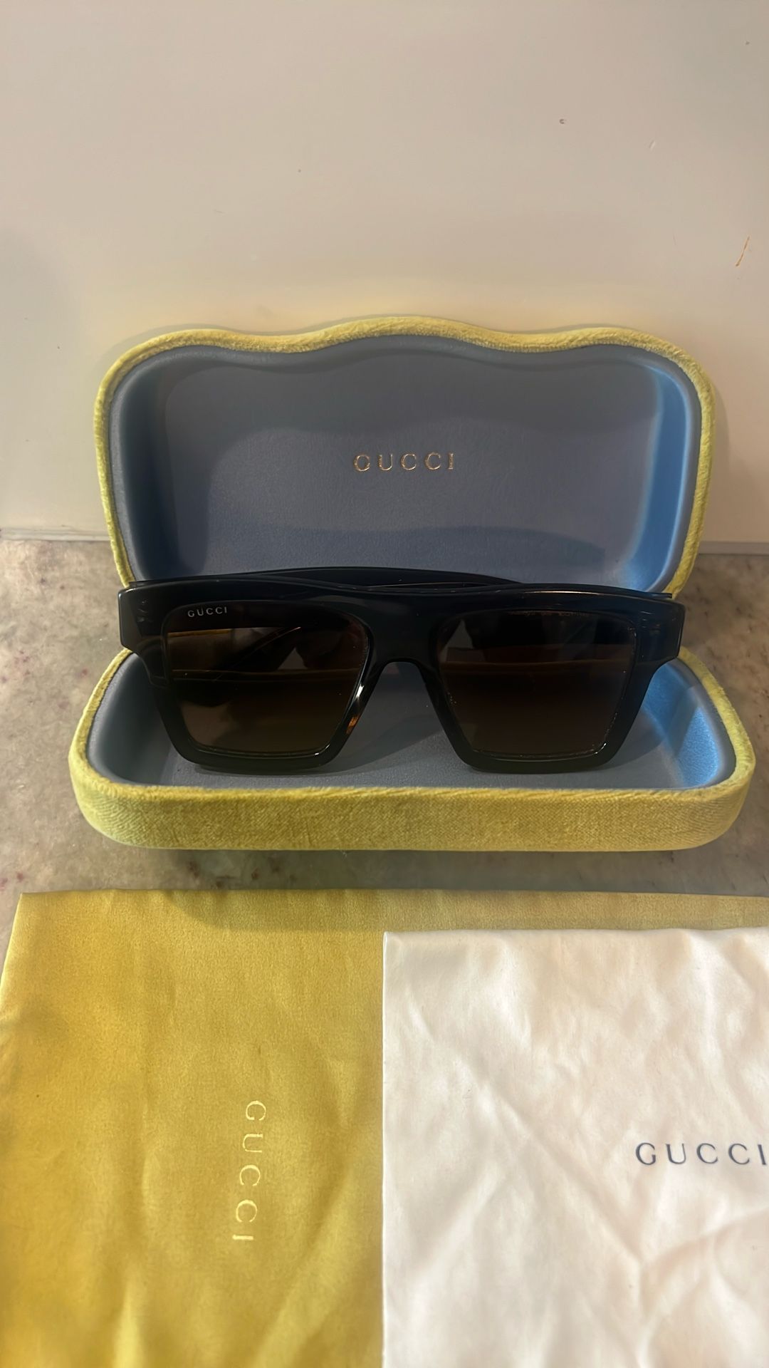 Gucci Mens Sunglasses