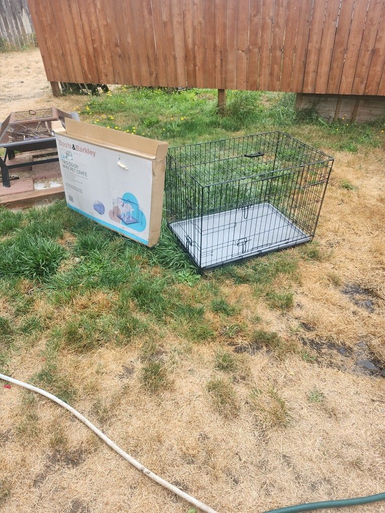 Two Door Wire Dog Kennel Used A FEW TIMES