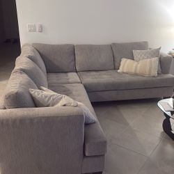 Grey Tufted L-Shaped Sectional Sofa 