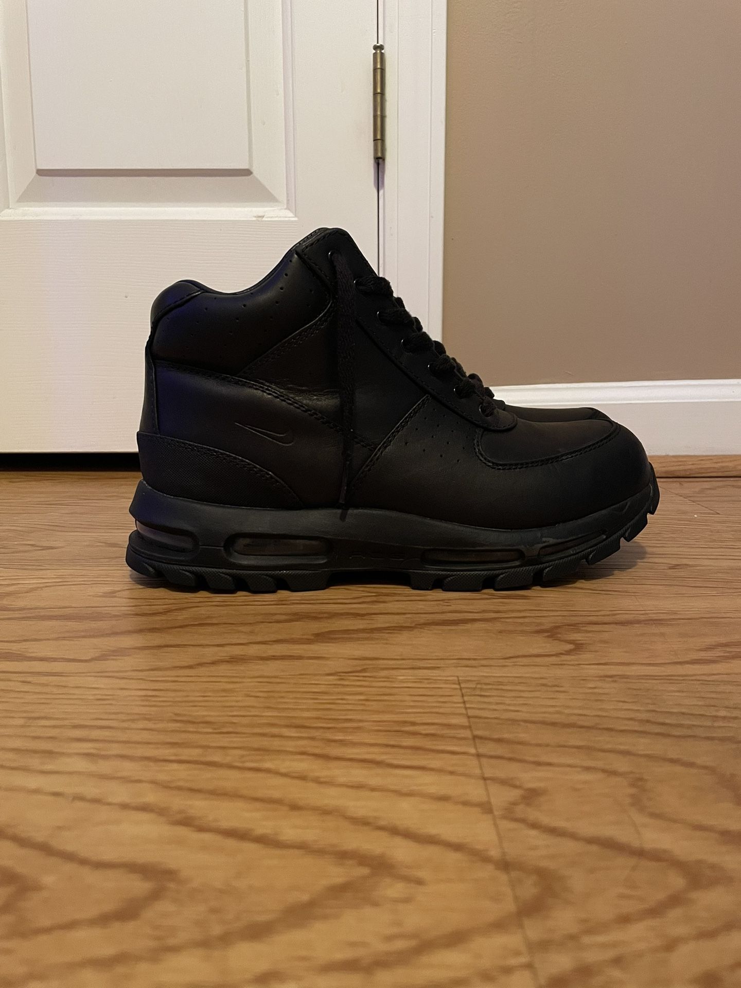 Nike ACG Boots