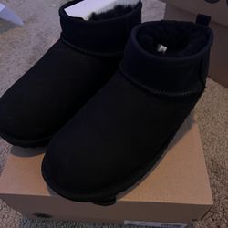 Uggs Classic Ultra Mini