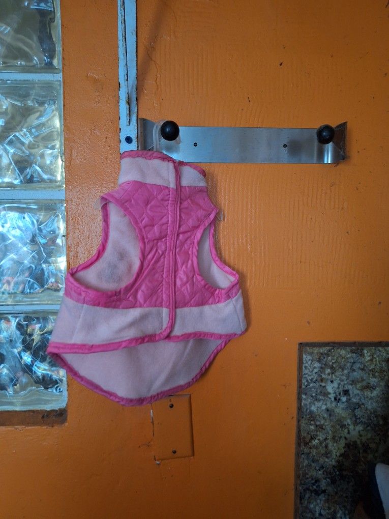 Dog Sweaters, 2 Large Grey Hoodie,  2 Large Jacket, 1 Medium Sweater, 3 Medium Sweaters, 2 Medium Jackets,  1 Small  Pink T-shirt,  1 For $4/l