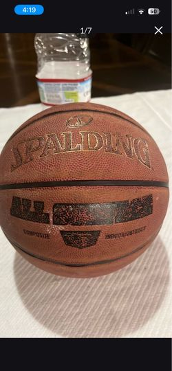 Spalding indoors or outside basketball