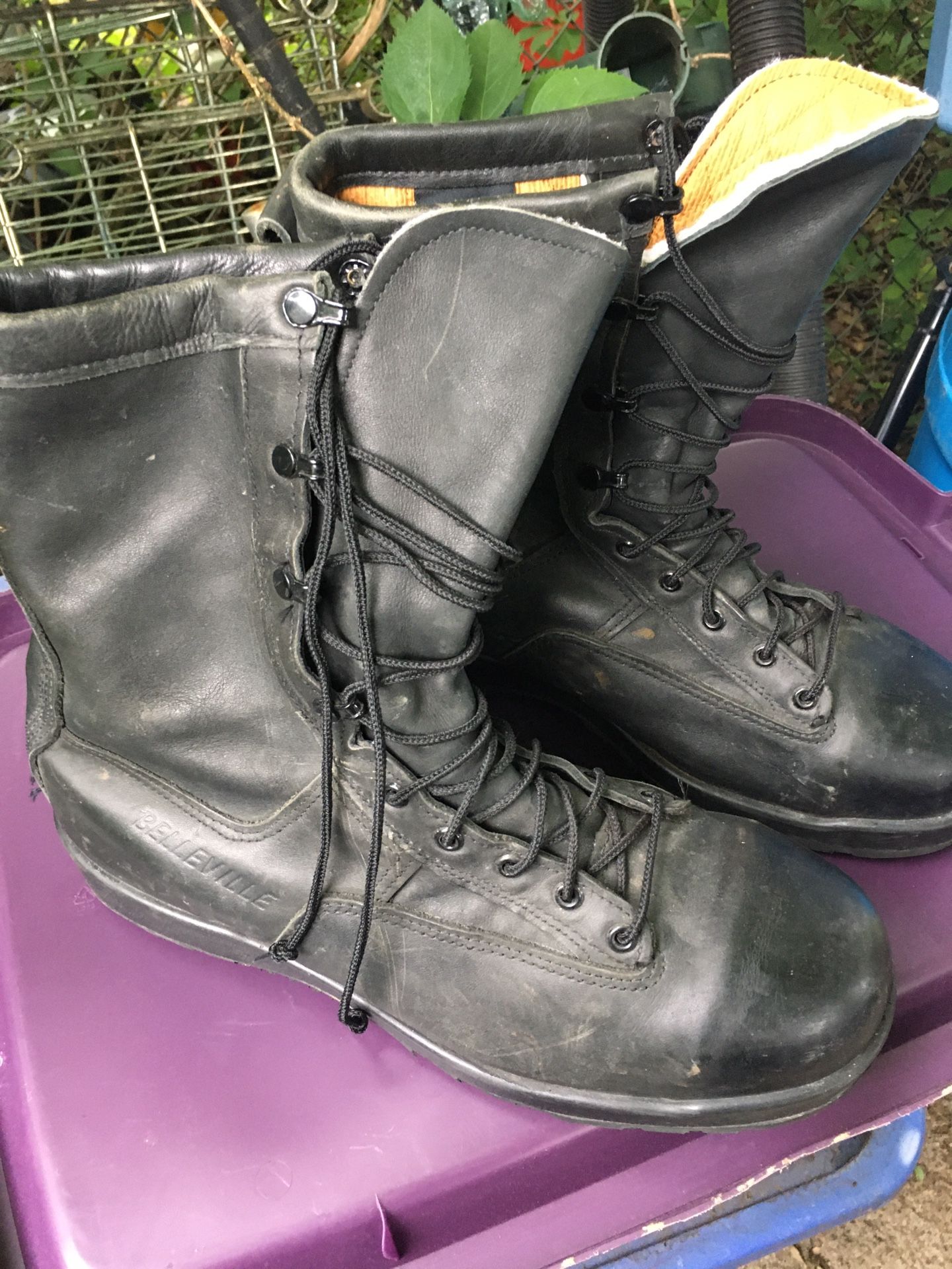 Nice Heavy Duty Leather Military Steel Toe Boots Size 11 1/2 Only $60 Firm