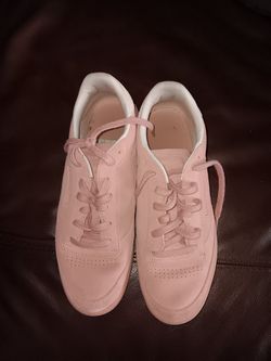 Women's Pink Suede Reebok Classic 