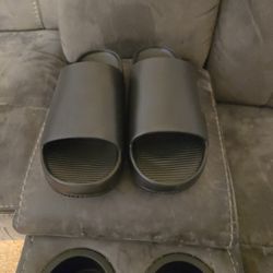 Nike Calm Slide