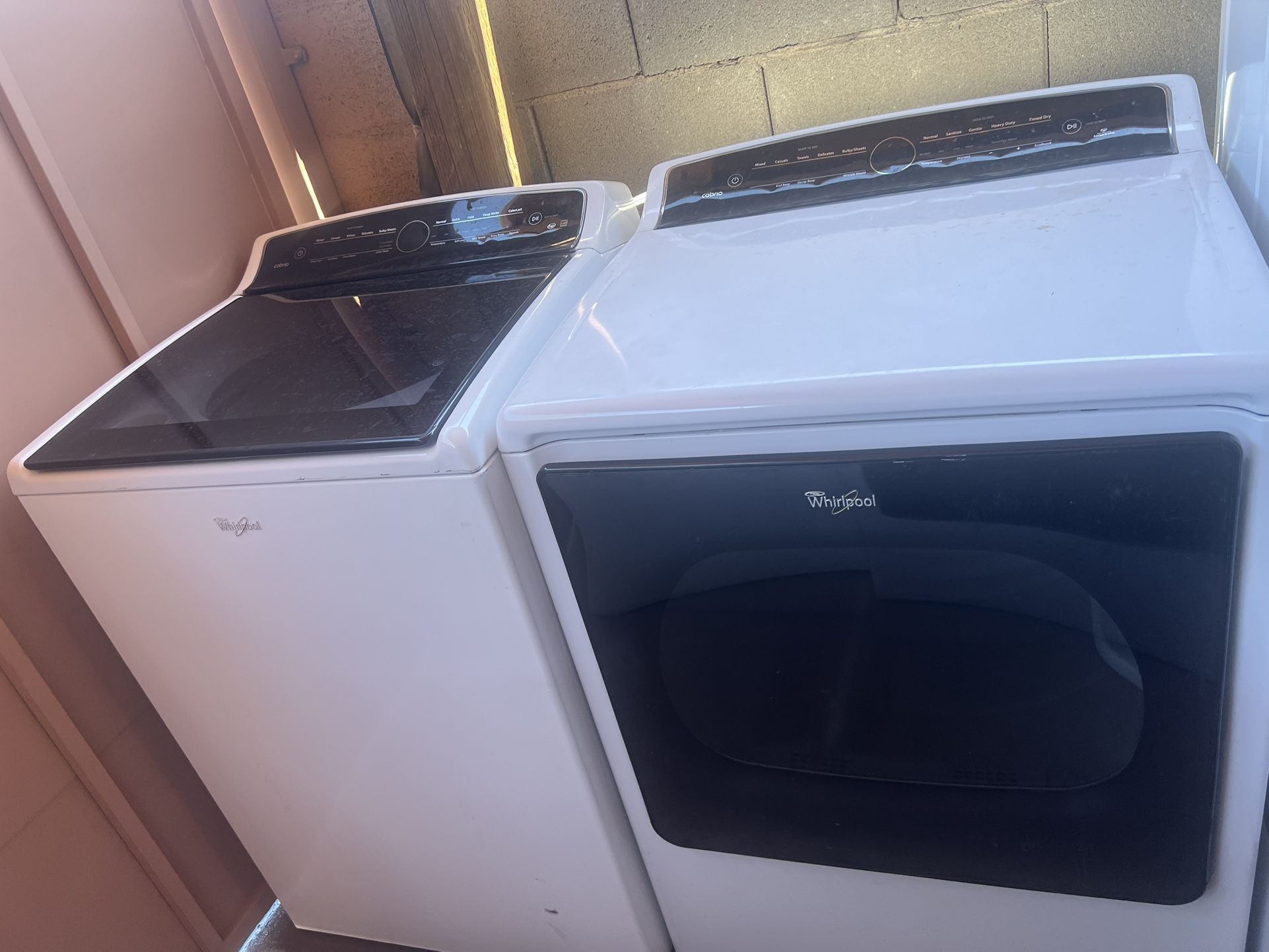 Whirlpool Washer And Dyer Electric