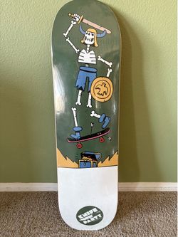 SKATEBOARD 8.5
