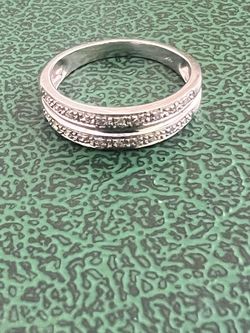 Ladies 14k White Gold Band . Sz 6.5.  Melt Value Priced !