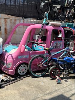 Barbie camper