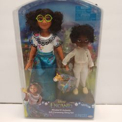 Encanto Brand new Play Doll Set For Sale 