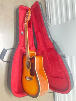 Guitarra de 12 cuerdas acústica/eléctrica & guitarra de 6 cuerdas por solo $170 las 2
