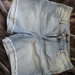 Size 6 Jean Short