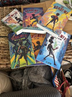 The academy series Books 1-6 BRAND NEW