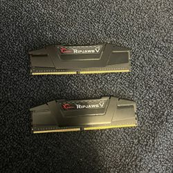 G.Skill Ripjaws DDR4 8GB Ram Sticks 