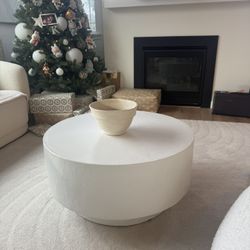 White Round Coffee Table 