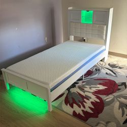 Twin Bed And Mattress 