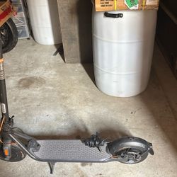 Electric scooter