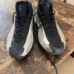 Adidas Anthony Edward’s Mid Men’s 7.5