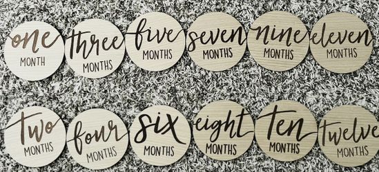 Wooden Milestone Discs. (Reversible)