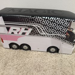 Fashion Dolls + Music Stage Set Bundle – Used